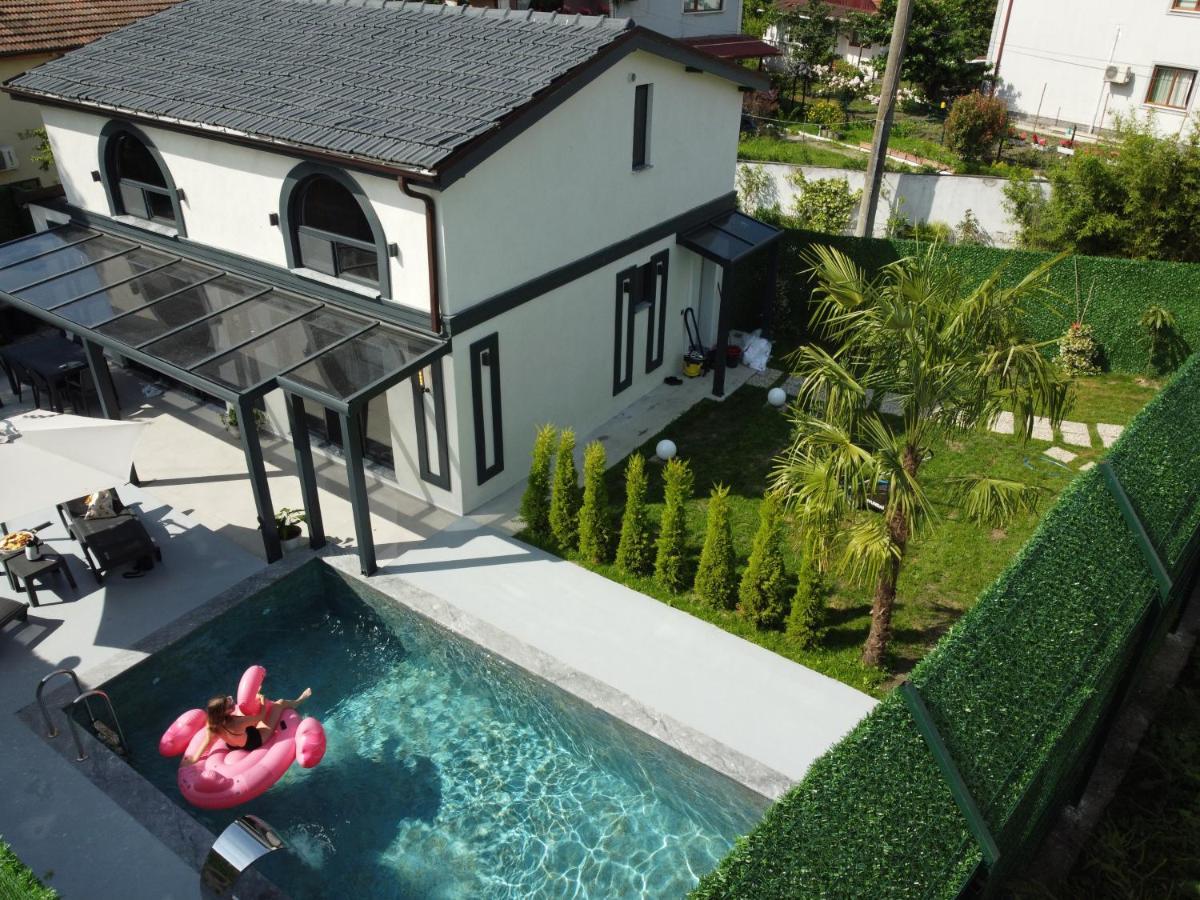 Вилла Shino Sapanca'Da Sicak Havuzlu Tatil Keyfi! Экстерьер фото